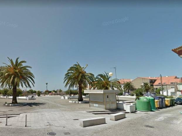 Piso Centrico Y Amplio En Praza Do Regueiro, A Illa De Arousa Exterior photo
